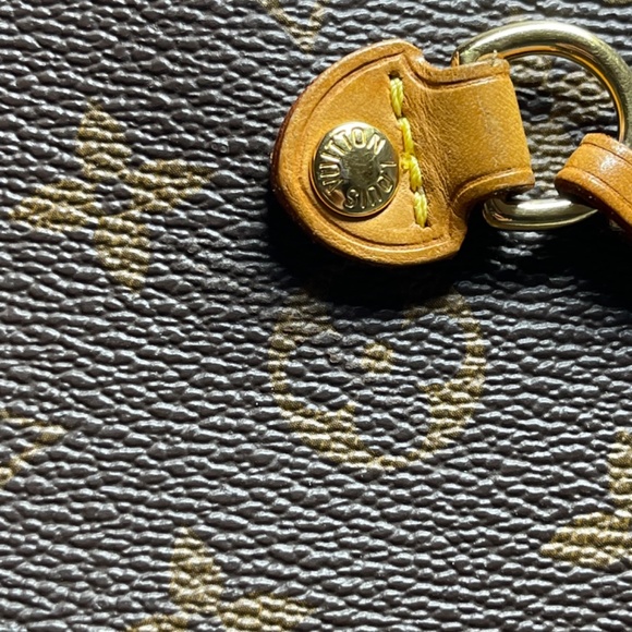 Louis Vuitton Neverful MM tote - Picture 7 of 9